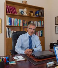 Dr. Spiros Kivellos