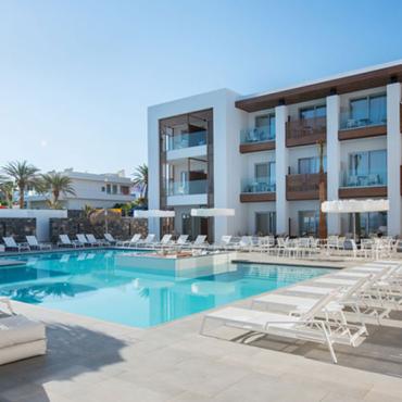 Enorme Ammos Beach Hotel