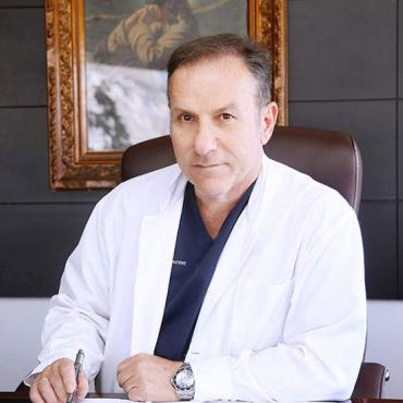 Dr. Nikos Naoum