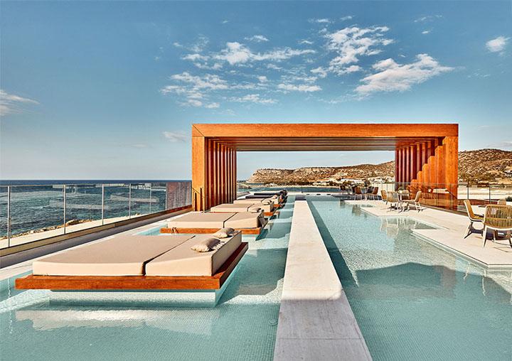 Enorme Santanna Island Hotel